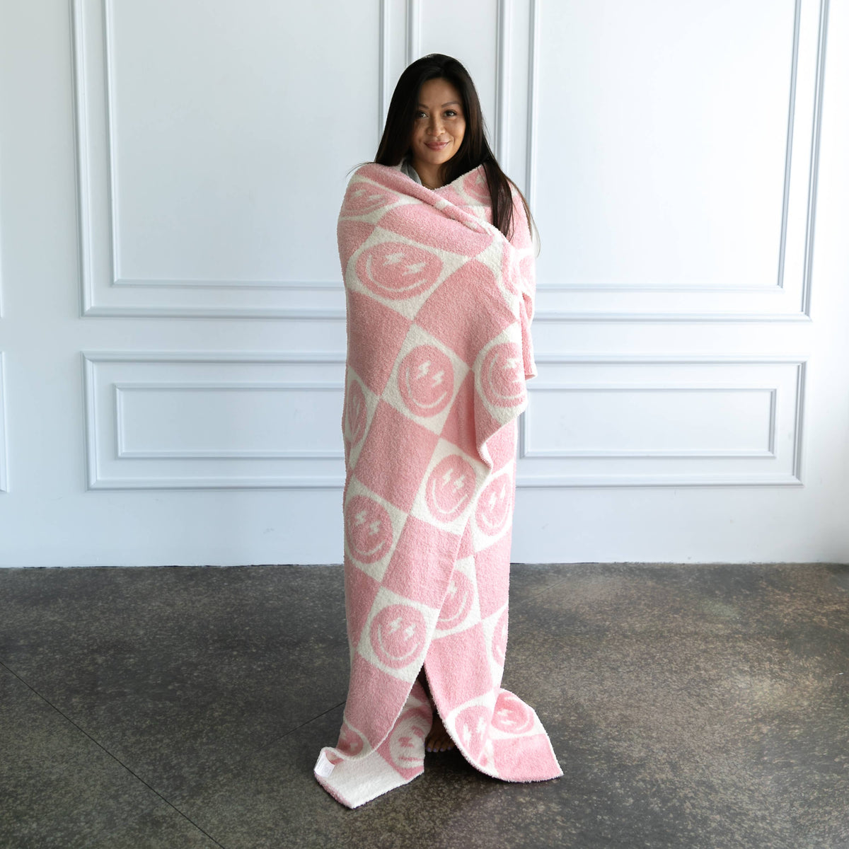 Pink Bolt Smile Blanket — Living Royal