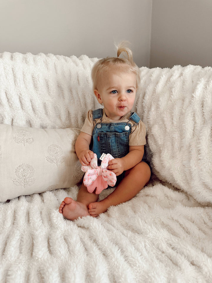 Bow Sweetie Crinkle™ - Premium teethers from Itzy Ritzy - Just $9.95! Shop now at Pat's Monograms