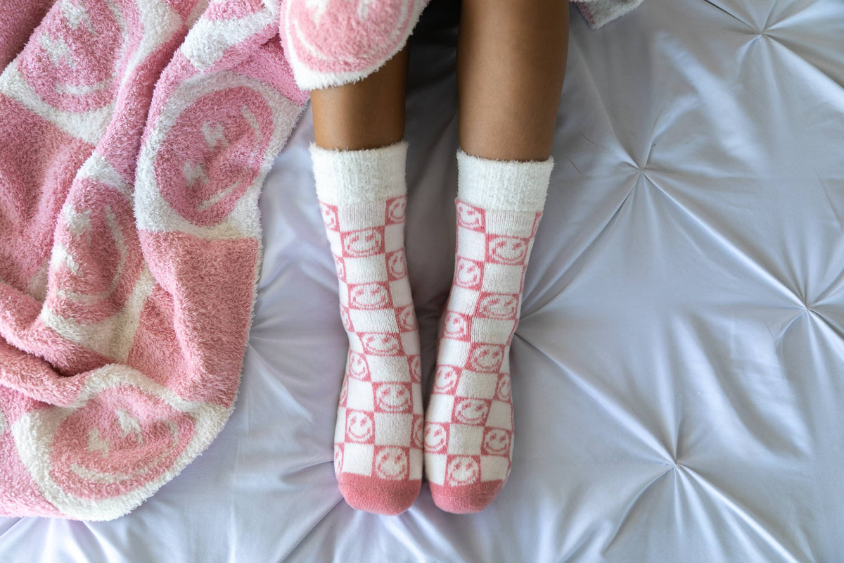 Pink Bolt Smile Blanket — Living Royal