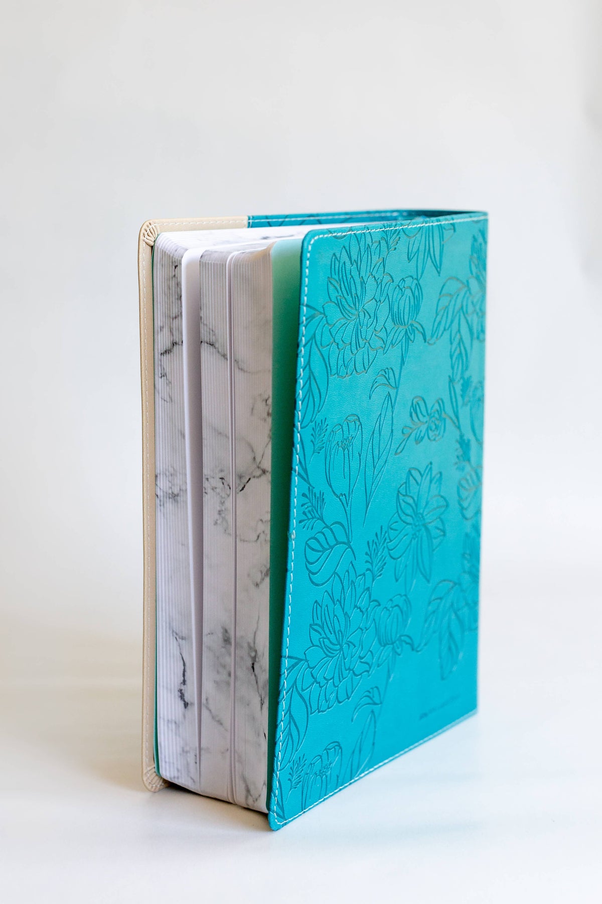 Personal Reflections Kjv Bible With Prompts — Barbour Publishing, Inc. Books and Devotionals